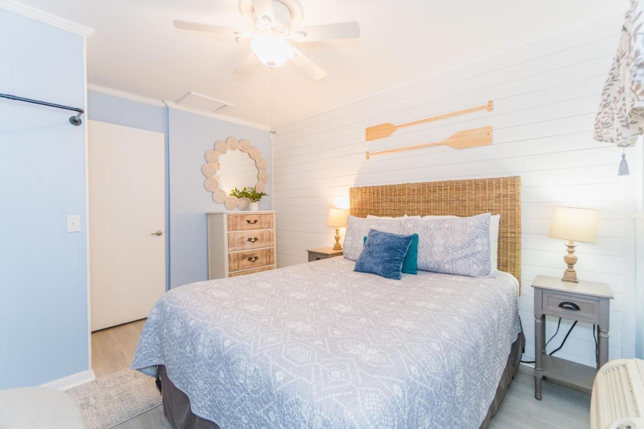Stunning Views!!-Oceanfront Villa-Heated Pool-Private Balcony-Tiki Bar-Walk To Coligny Plaza Hilton Head Island Exterior photo