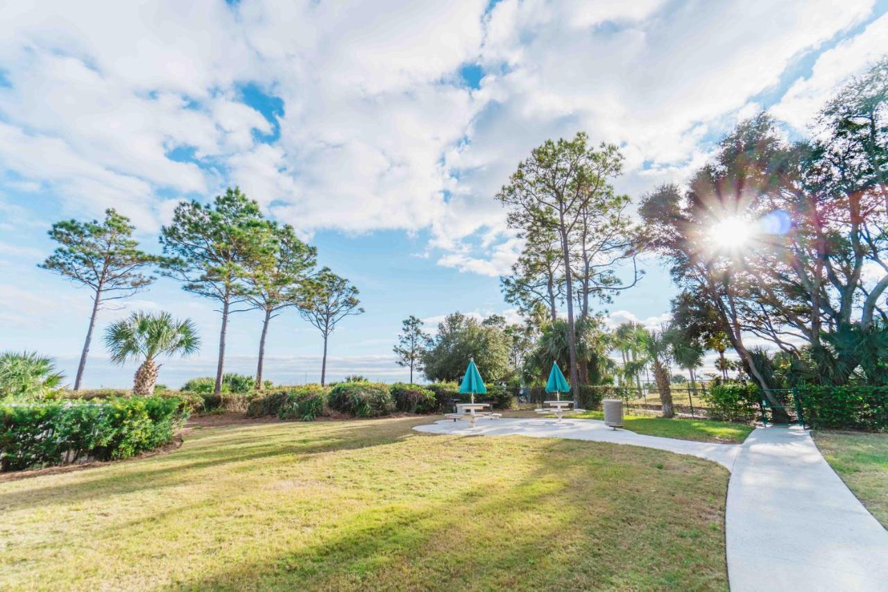Stunning Views!!-Oceanfront Villa-Heated Pool-Private Balcony-Tiki Bar-Walk To Coligny Plaza Hilton Head Island Exterior photo