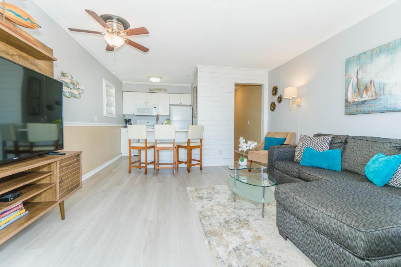 Stunning Views!!-Oceanfront Villa-Heated Pool-Private Balcony-Tiki Bar-Walk To Coligny Plaza Hilton Head Island Exterior photo
